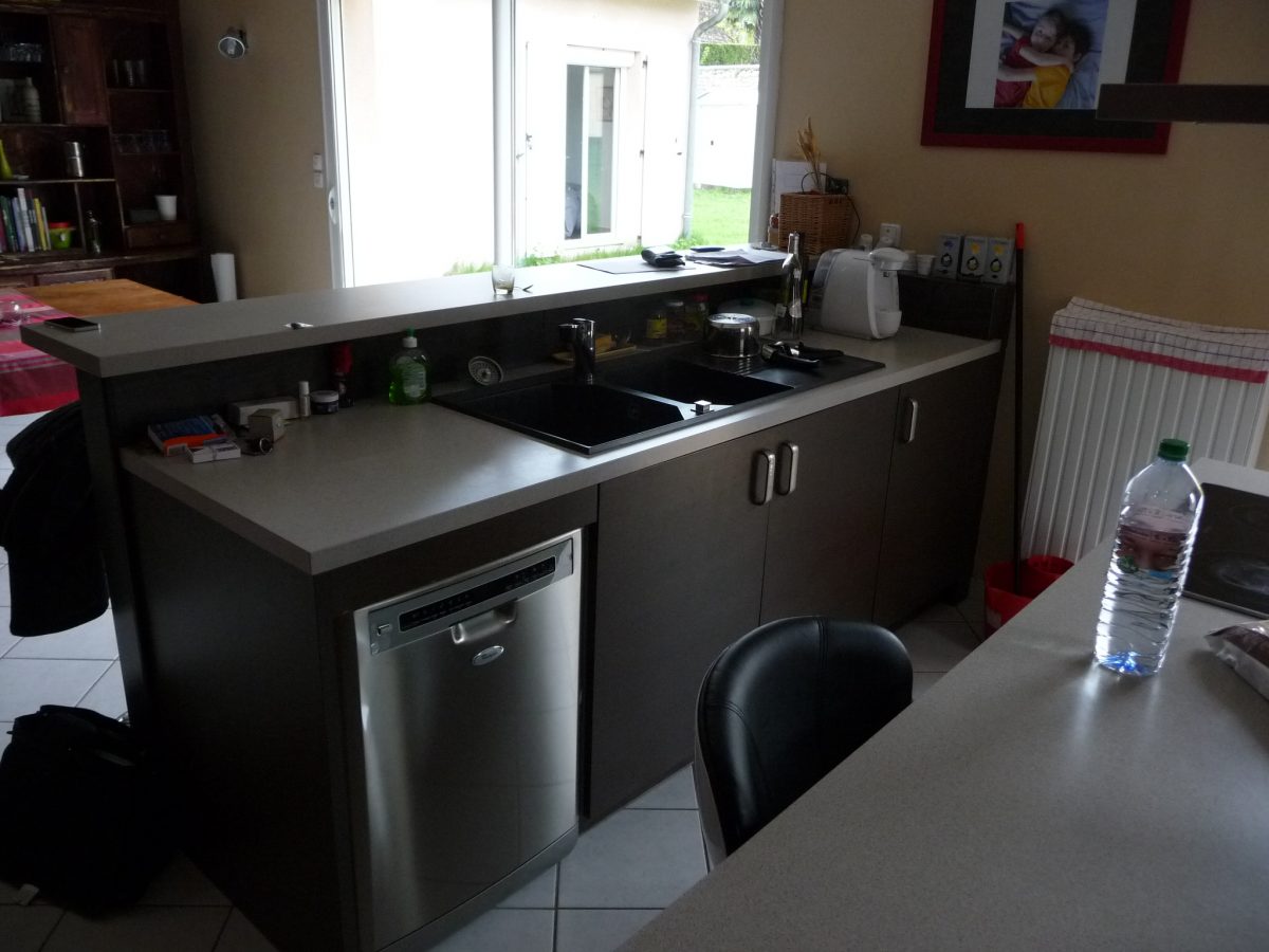 Comment moderniser une cuisine rustique ? - Design & Création